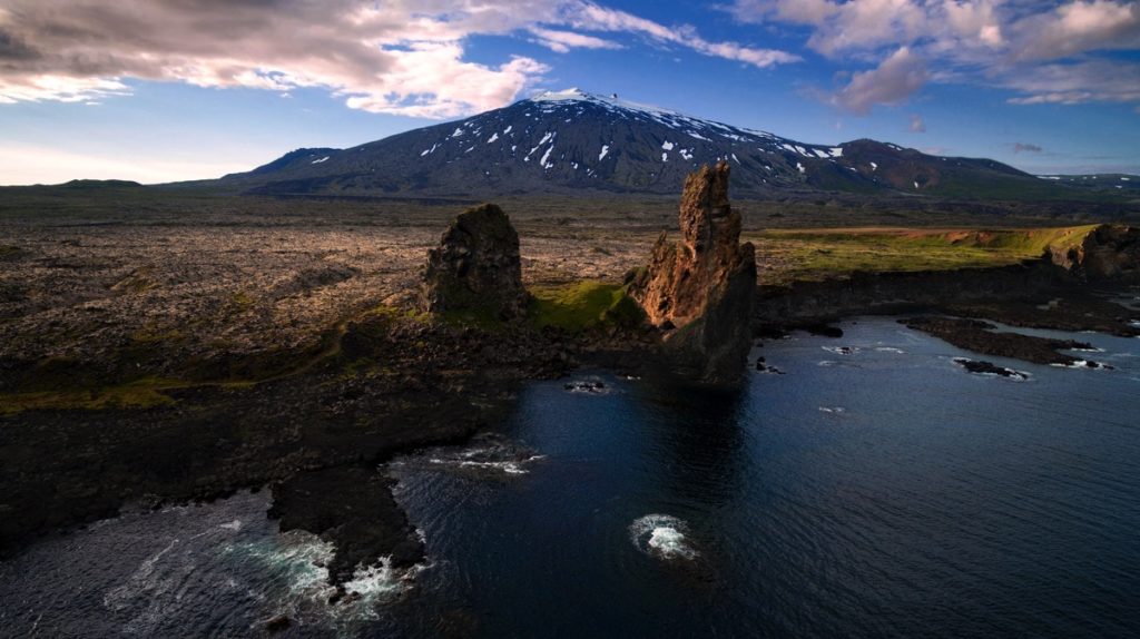 7 Iceland-2-cliffs drone photo video